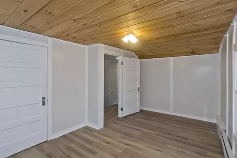 Bedroom - 191 Laconia St, Springfield, MA 01129 photo 1 of 6