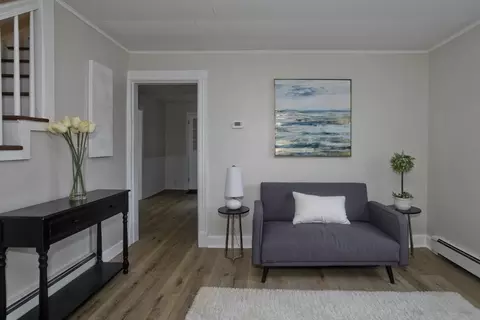 Entry Way - 191 Laconia St, Springfield, MA 01129 photo 1 of 4
