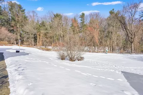 40 Halifax Ct #D, Springfield, MA 01108 photo 4
