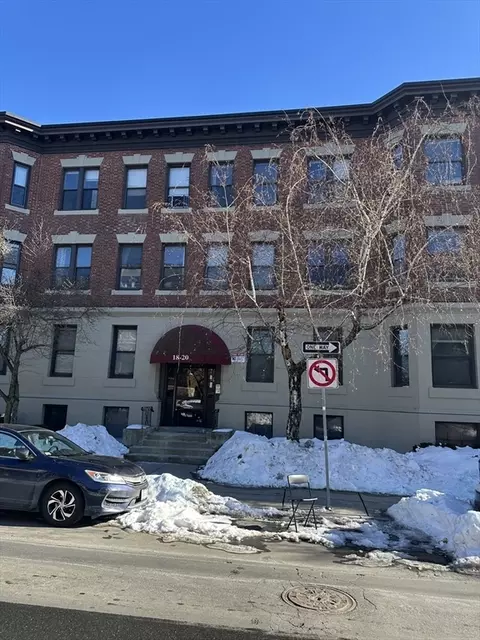 18 Glenville Ave #3A, Allston, MA 02134