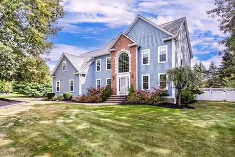 18 Northern Spy Rd, Franklin, MA 02038