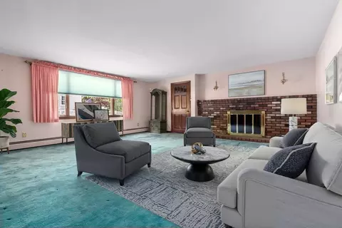 Living - 24 Flume Rd, Gloucester, MA 01930 photo 4 of 6