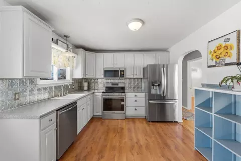 93 Blue Bell Rd, Worcester, MA 01606 photo 11