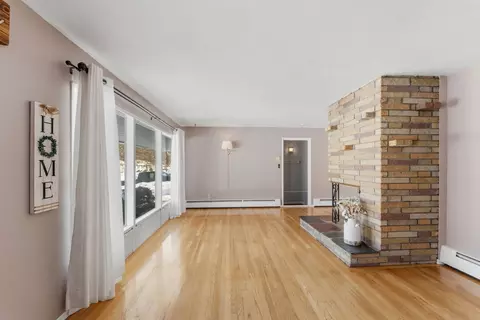 93 Blue Bell Rd, Worcester, MA 01606 photo 9