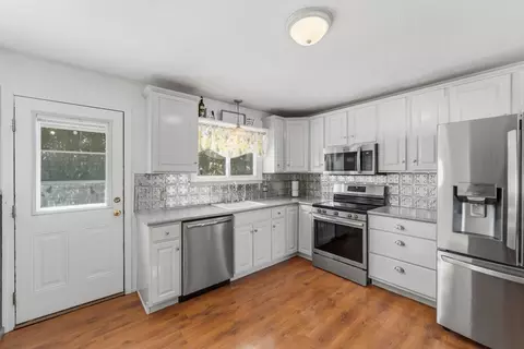 93 Blue Bell Rd, Worcester, MA 01606 photo 12