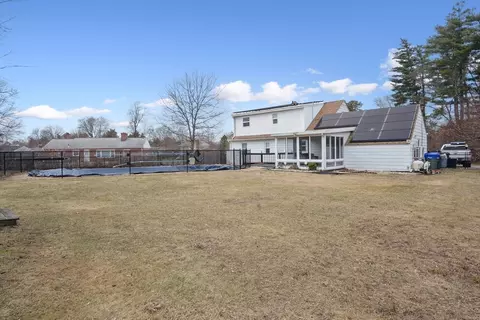 Exterior - 119 Acrebrook Rd, Springfield, MA 01129 photo 5 of 6