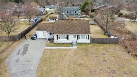 View/Area - 119 Acrebrook Rd, Springfield, MA 01129 photo 1 of 5