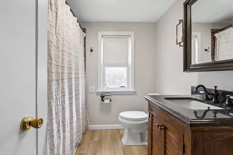 Bath - 119 Acrebrook Rd, Springfield, MA 01129 photo 1 of 3