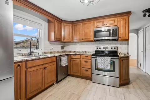 Kitchen - 119 Acrebrook Rd, Springfield, MA 01129 photo 3 of 3