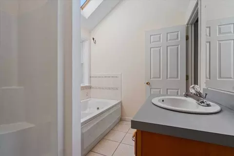 89 Boulder Hill Dr, Jefferson, MA 01522 photo 28