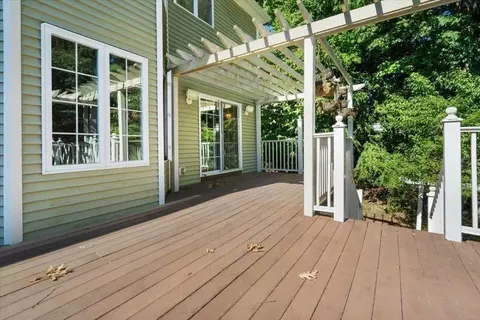 89 Boulder Hill Dr, Jefferson, MA 01522 photo 37