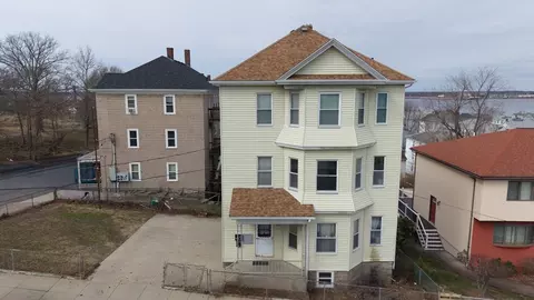 221 Beach St, Fall River, MA 02721 photo 2