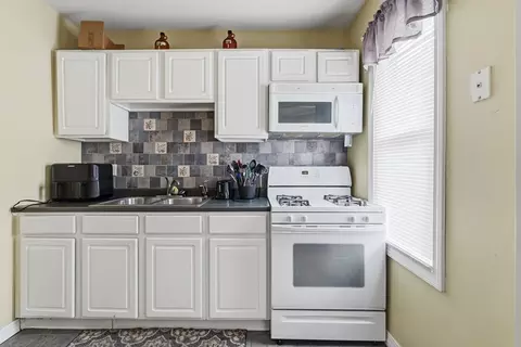 221 Beach St, Fall River, MA 02721 photo 19