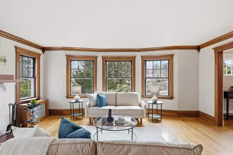303 Gray St, Arlington, MA 02476 photo 7