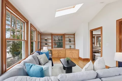 303 Gray St, Arlington, MA 02476 photo 10