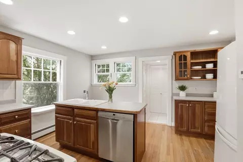 303 Gray St, Arlington, MA 02476 photo 14