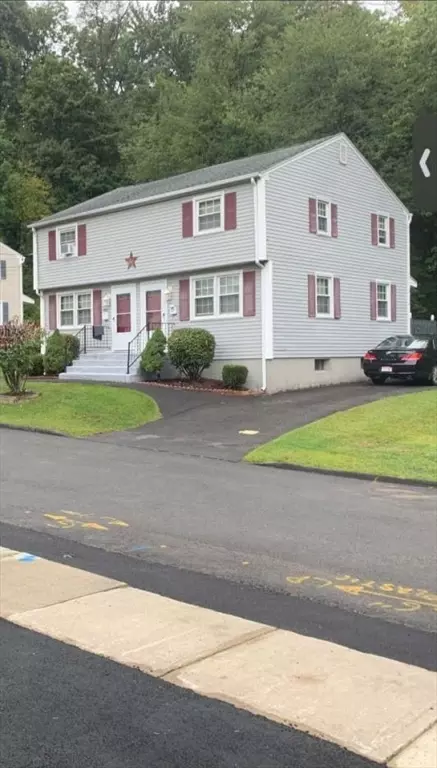 48-50 Elm Cir, West Springfield, MA 01089
