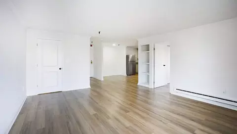 115 W Squantum St #203, Quincy, MA 02171