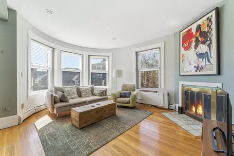 48 Kent St #5, Brookline, MA 02445