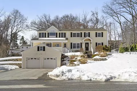 36 Kieran Rd, North Andover, MA 01845