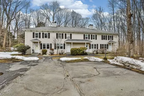 19 W Main St #12, Merrimac, MA 01860
