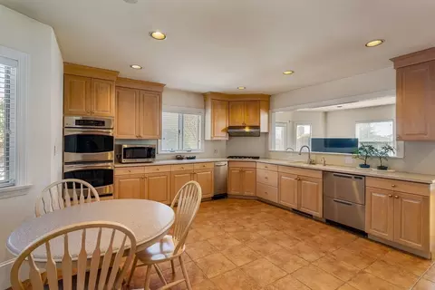 10 Redstone Ln, Marblehead, MA 01945 photo 14