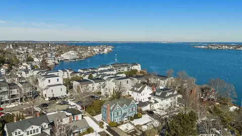 10 Redstone Ln, Marblehead, MA 01945 photo 3
