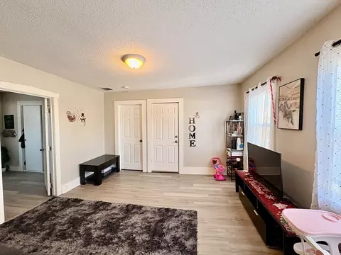 229 Central St, Springfield, MA 01105 photo 8