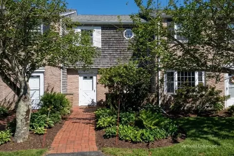 8 Captain Cook Ln #8, Centerville, MA 02632