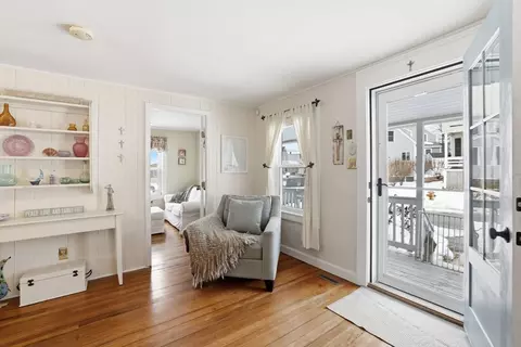 137 Hampton Cir, Hull, MA 02045 photo 11
