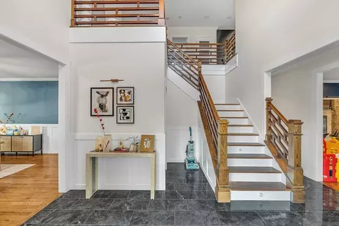 125 Union St, Natick, MA 01760