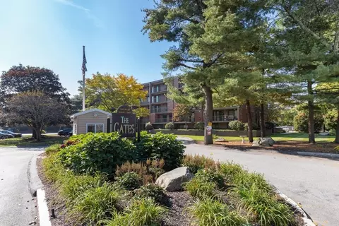 146 Marble St #507, Stoneham, MA 02180