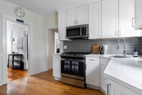 7 Connecticut Ave #1, Somerville, MA 02145