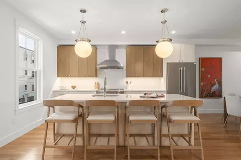 6 Dellmore Rd #2, Jamaica Plain, MA 02130
