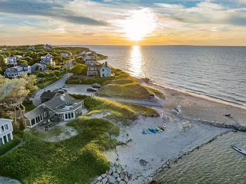 40 Harbor Rd, Dennis, MA 02641