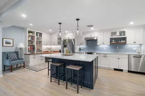 65 Grove #152, Wellesley, MA 02482