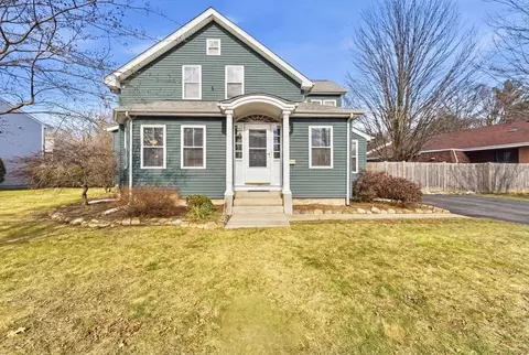 589 Smithfield Rd, North Providence, RI 02904