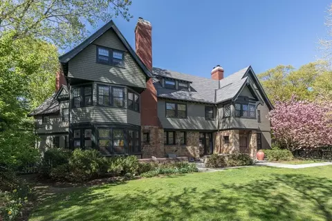 157 Brattle St, Cambridge, MA 02138