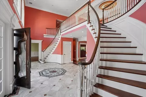 Entry Way - 3 Regency Rdg, Andover, MA 01810 photo 2 of 6
