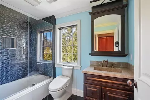 Bath - 3 Regency Rdg, Andover, MA 01810 photo 1 of 2