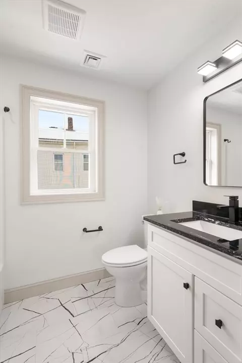 2 Lodi St #B, Worcester, MA 01608 photo 22