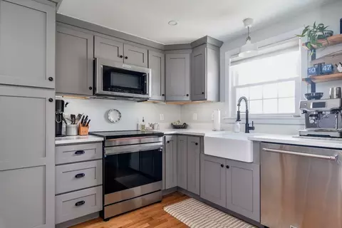 53 Winfield St, Dedham, MA 02026 photo 9