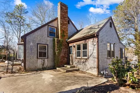 1094 County Rd, Bourne, MA 02532 photo 4