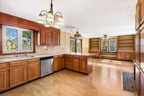 1094 County Rd, Bourne, MA 02532 photo 13