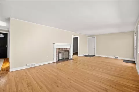365 Phinneys Ln, Centerville, MA 02632 photo 7