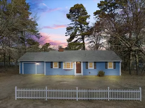 365 Phinneys Ln, Centerville, MA 02632 photo 41