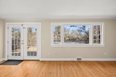365 Phinneys Ln, Centerville, MA 02632 photo 9