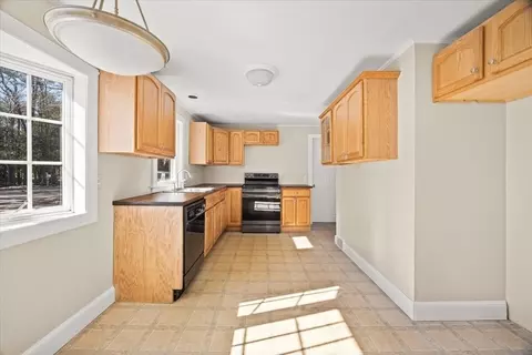 365 Phinneys Ln, Centerville, MA 02632 photo 15