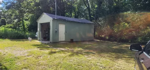 660 Victory Hwy, Burrillville, RI 02839