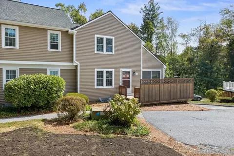 134 Russet Ln #134, Boxborough, MA 01719